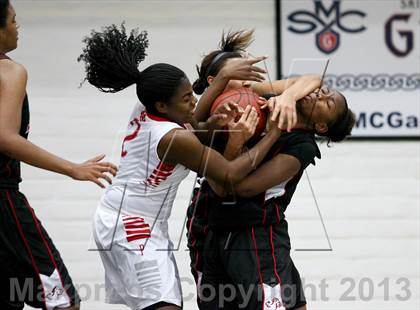 Thumbnail 2 in St. Mary's vs. Salesian photogallery.