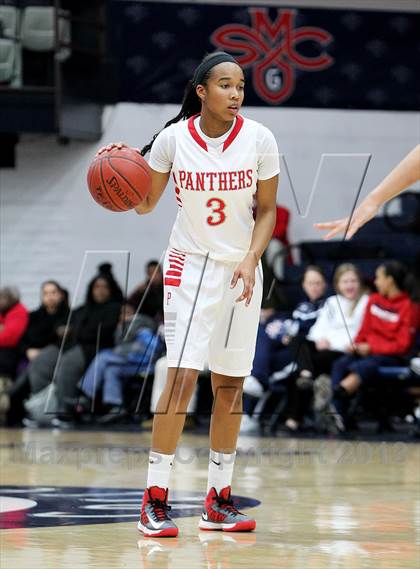 Thumbnail 1 in St. Mary's vs. Salesian photogallery.