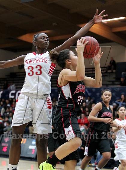 Thumbnail 2 in St. Mary's vs. Salesian photogallery.