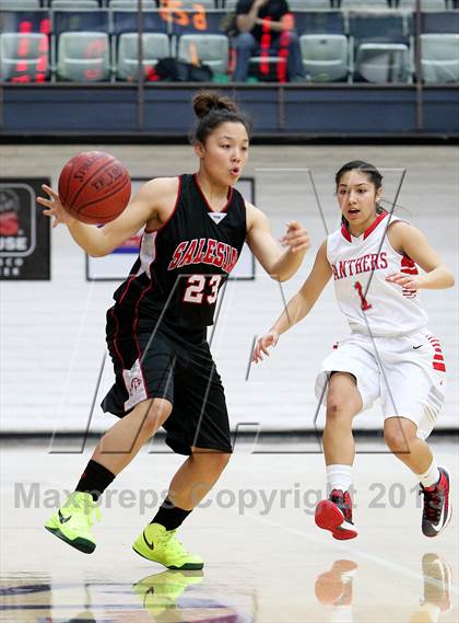 Thumbnail 1 in St. Mary's vs. Salesian photogallery.