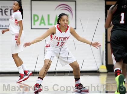 Thumbnail 2 in St. Mary's vs. Salesian photogallery.
