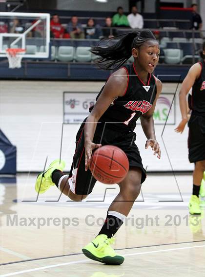 Thumbnail 2 in St. Mary's vs. Salesian photogallery.