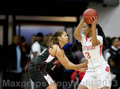 Thumbnail 1 in St. Mary's vs. Salesian photogallery.