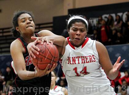 Thumbnail 2 in St. Mary's vs. Salesian photogallery.