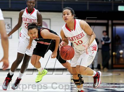 Thumbnail 3 in St. Mary's vs. Salesian photogallery.