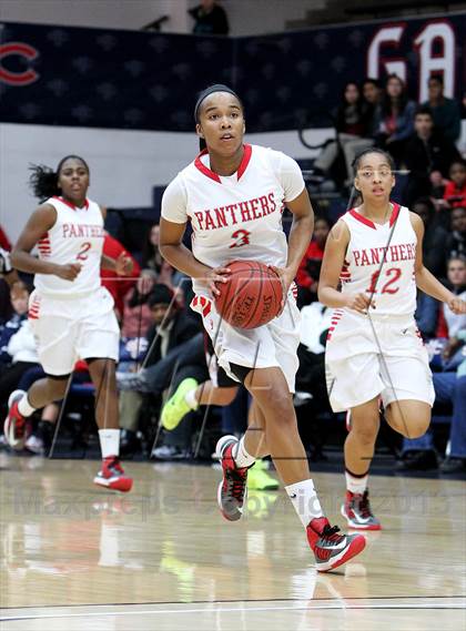 Thumbnail 2 in St. Mary's vs. Salesian photogallery.