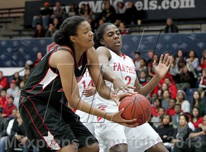 Thumbnail 2 in St. Mary's vs. Salesian photogallery.