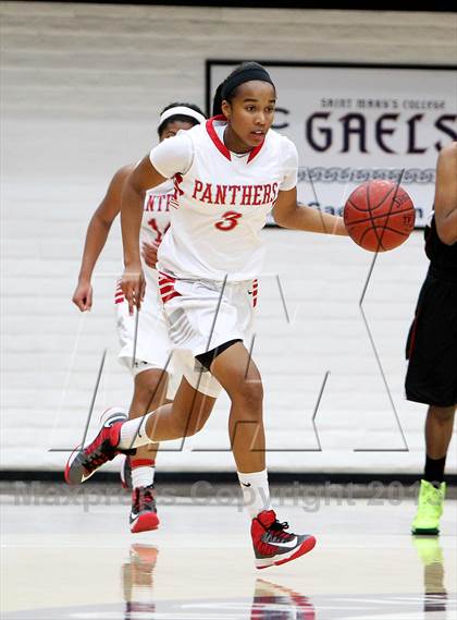Thumbnail 1 in St. Mary's vs. Salesian photogallery.