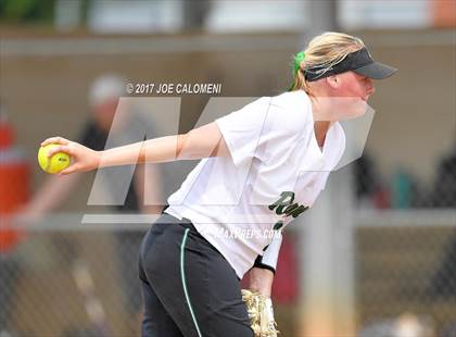 Thumbnail 2 in Reagan [Ronald] vs Lake Travis Game 2 (UIL 6A Bi-District Playoff) photogallery.