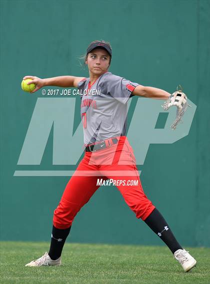 Thumbnail 2 in Reagan [Ronald] vs Lake Travis Game 2 (UIL 6A Bi-District Playoff) photogallery.