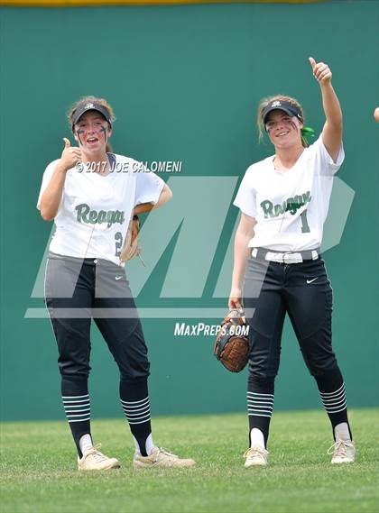 Thumbnail 3 in Reagan [Ronald] vs Lake Travis Game 2 (UIL 6A Bi-District Playoff) photogallery.