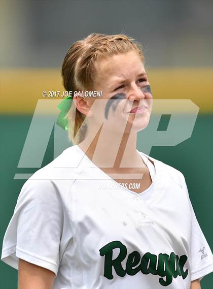Thumbnail 2 in Reagan [Ronald] vs Lake Travis Game 2 (UIL 6A Bi-District Playoff) photogallery.