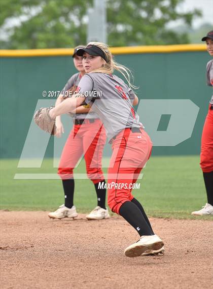 Thumbnail 2 in Reagan [Ronald] vs Lake Travis Game 2 (UIL 6A Bi-District Playoff) photogallery.