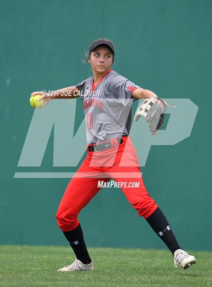 Thumbnail 1 in Reagan [Ronald] vs Lake Travis Game 2 (UIL 6A Bi-District Playoff) photogallery.