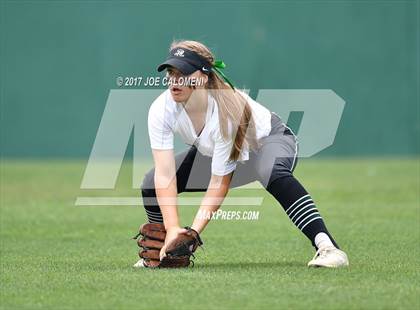 Thumbnail 2 in Reagan [Ronald] vs Lake Travis Game 2 (UIL 6A Bi-District Playoff) photogallery.