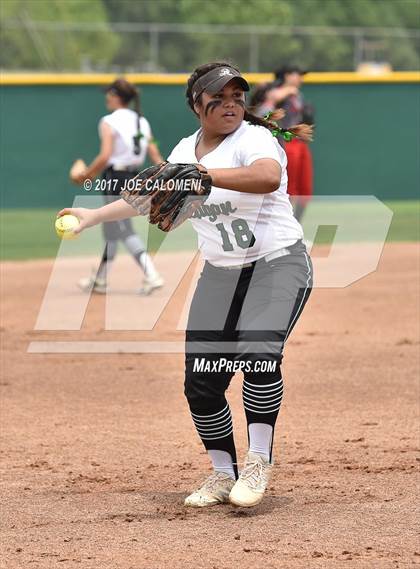 Thumbnail 2 in Reagan [Ronald] vs Lake Travis Game 2 (UIL 6A Bi-District Playoff) photogallery.