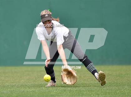 Thumbnail 2 in Reagan [Ronald] vs Lake Travis Game 2 (UIL 6A Bi-District Playoff) photogallery.