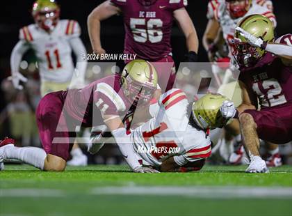 Thumbnail 1 in Everett @ Boston College High photogallery.