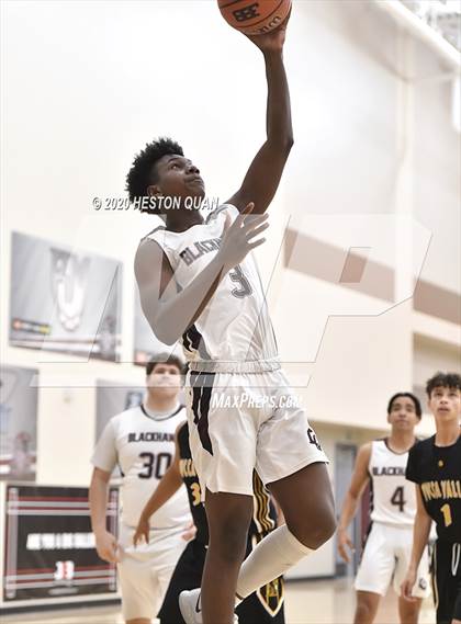 Thumbnail 1 in Yucca Valley vs. La Quinta (Rancho Mirage Holiday Invitational) photogallery.