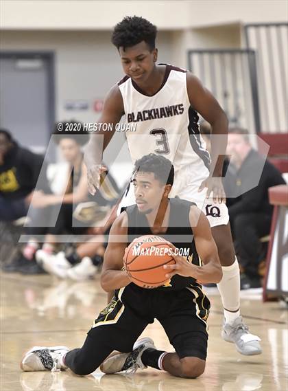 Thumbnail 2 in Yucca Valley vs. La Quinta (Rancho Mirage Holiday Invitational) photogallery.