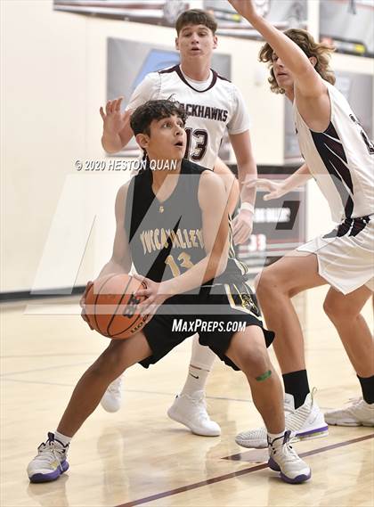 Thumbnail 3 in Yucca Valley vs. La Quinta (Rancho Mirage Holiday Invitational) photogallery.