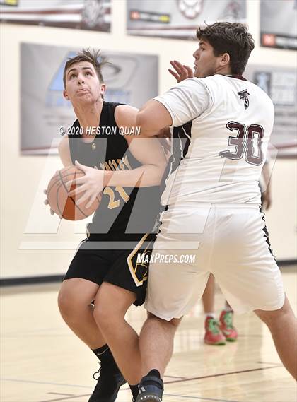 Thumbnail 3 in Yucca Valley vs. La Quinta (Rancho Mirage Holiday Invitational) photogallery.