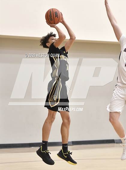 Thumbnail 1 in Yucca Valley vs. La Quinta (Rancho Mirage Holiday Invitational) photogallery.