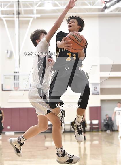 Thumbnail 1 in Yucca Valley vs. La Quinta (Rancho Mirage Holiday Invitational) photogallery.