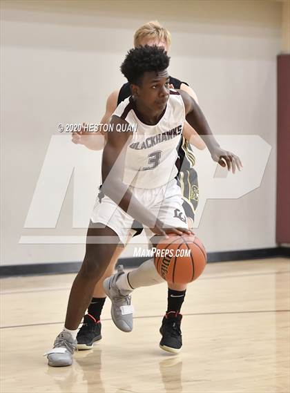 Thumbnail 2 in Yucca Valley vs. La Quinta (Rancho Mirage Holiday Invitational) photogallery.