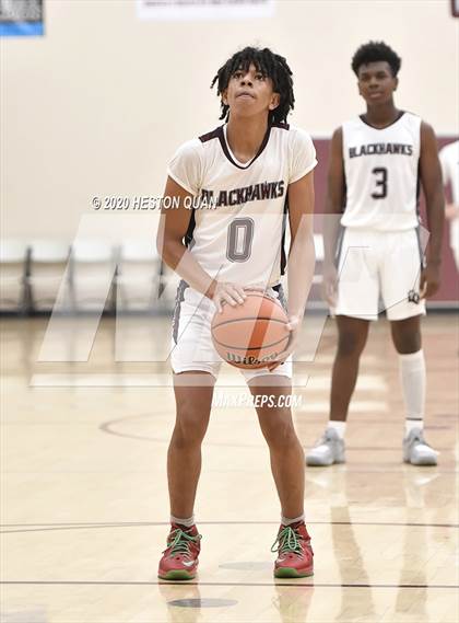 Thumbnail 3 in Yucca Valley vs. La Quinta (Rancho Mirage Holiday Invitational) photogallery.