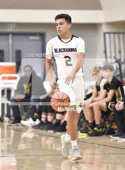 Thumbnail 3 in Yucca Valley vs. La Quinta (Rancho Mirage Holiday Invitational) photogallery.