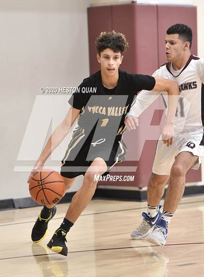 Thumbnail 2 in Yucca Valley vs. La Quinta (Rancho Mirage Holiday Invitational) photogallery.