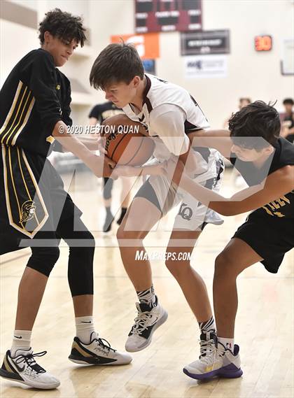 Thumbnail 2 in Yucca Valley vs. La Quinta (Rancho Mirage Holiday Invitational) photogallery.