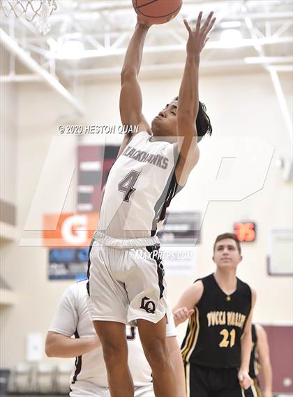 Thumbnail 2 in Yucca Valley vs. La Quinta (Rancho Mirage Holiday Invitational) photogallery.