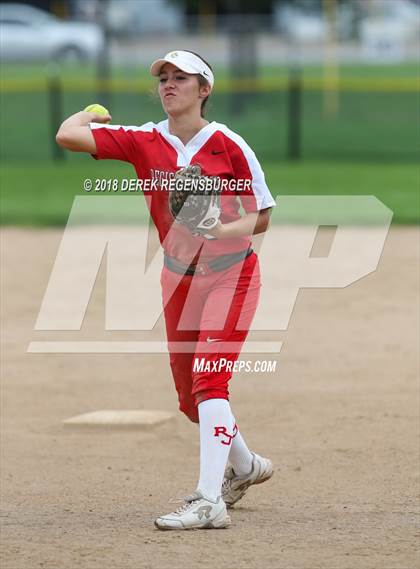 Thumbnail 1 in Rocky Mountain vs Regis Jesuit (Loveland Softball Showcase) photogallery.