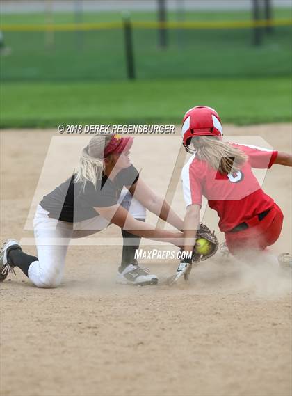 Thumbnail 1 in Rocky Mountain vs Regis Jesuit (Loveland Softball Showcase) photogallery.