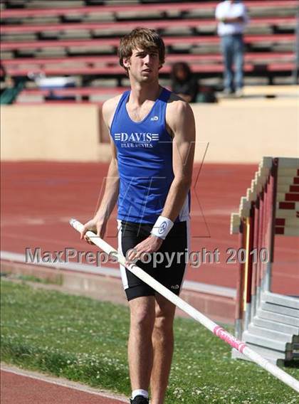 Thumbnail 3 in CIF SJS Masters Championships (Boys Pole Vault - Final) photogallery.