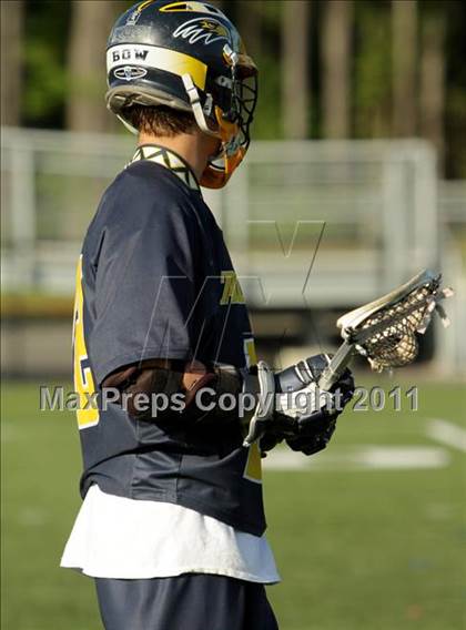 Thumbnail 2 in Dover vs. Bow (NHIAA Division II Semifinal) photogallery.