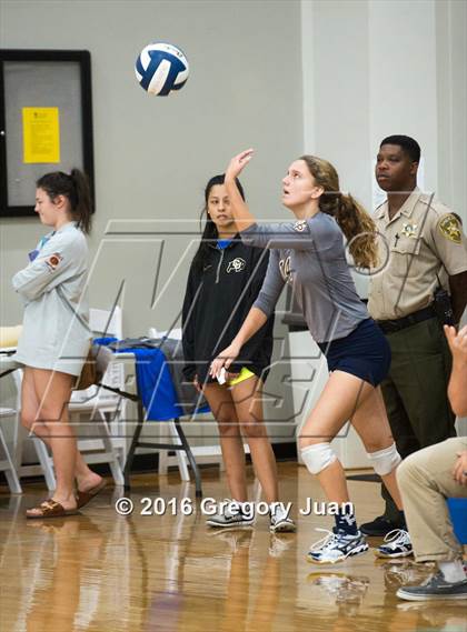 Thumbnail 2 in Ascension Catholic vs Pope John Paul II (Catholic League Tournament) photogallery.