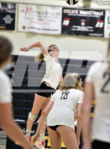 Thumbnail 1 in Dana Hills @ Foothill photogallery.