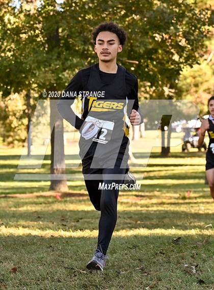 Thumbnail 3 in CFISD District Cross Country Meet photogallery.