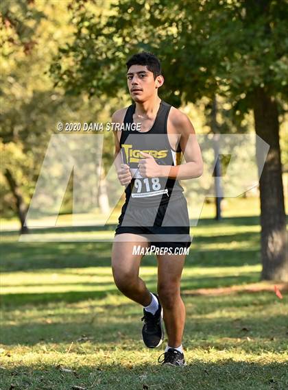 Thumbnail 1 in CFISD District Cross Country Meet photogallery.