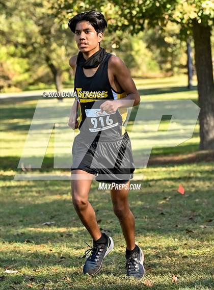 Thumbnail 3 in CFISD District Cross Country Meet photogallery.