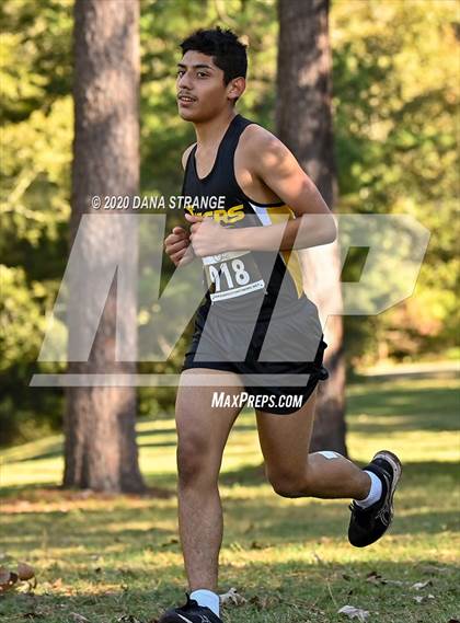 Thumbnail 2 in CFISD District Cross Country Meet photogallery.