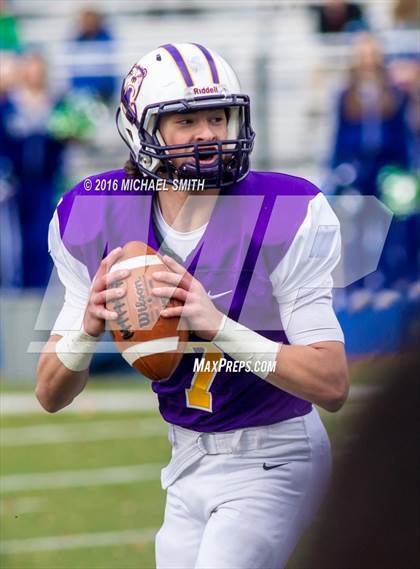 Thumbnail 1 in South Lakes vs Lake Braddock (VHSL Semifinal Playoff) photogallery.