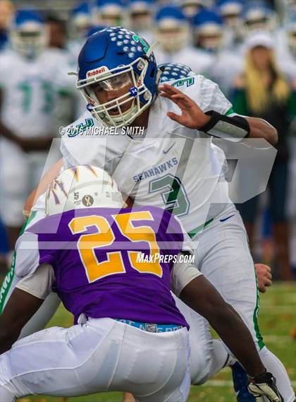 Thumbnail 1 in South Lakes vs Lake Braddock (VHSL Semifinal Playoff) photogallery.