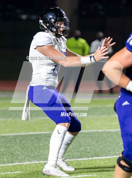 Thumbnail 2 in Cypress Woods vs Willis photogallery.