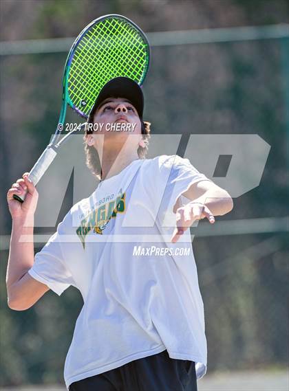Thumbnail 3 in Carmel Christian vs Greensboro Day photogallery.