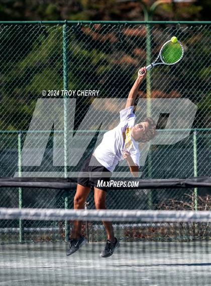 Thumbnail 2 in Carmel Christian vs Greensboro Day photogallery.