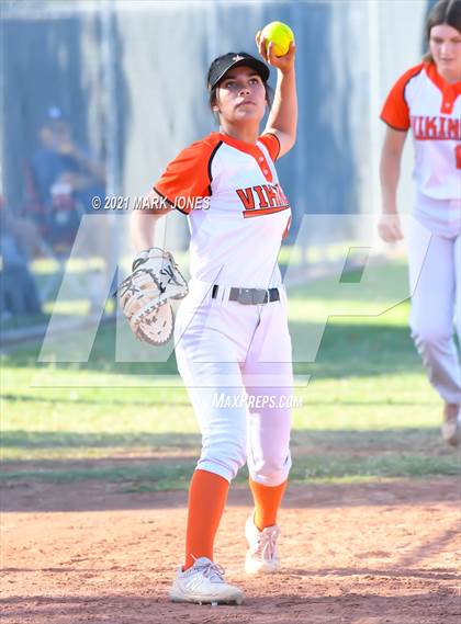 Thumbnail 3 in Williams vs San Manuel (AIA 1A Final)  photogallery.